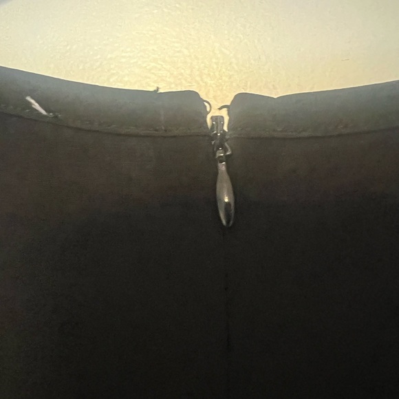 NWT Michael Kors Women’s Black Crew Neck Short Sleeve Pleated Hem Dress SzP/S - Picture 14 of 16